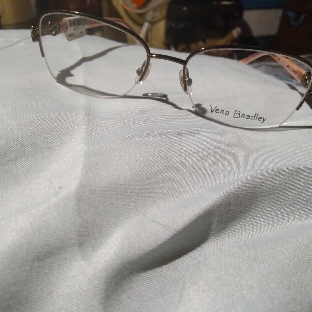 Eyeglasses frames